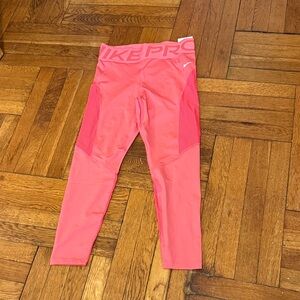 Nike Pro Women’s Bright Pink/Coral Leggings